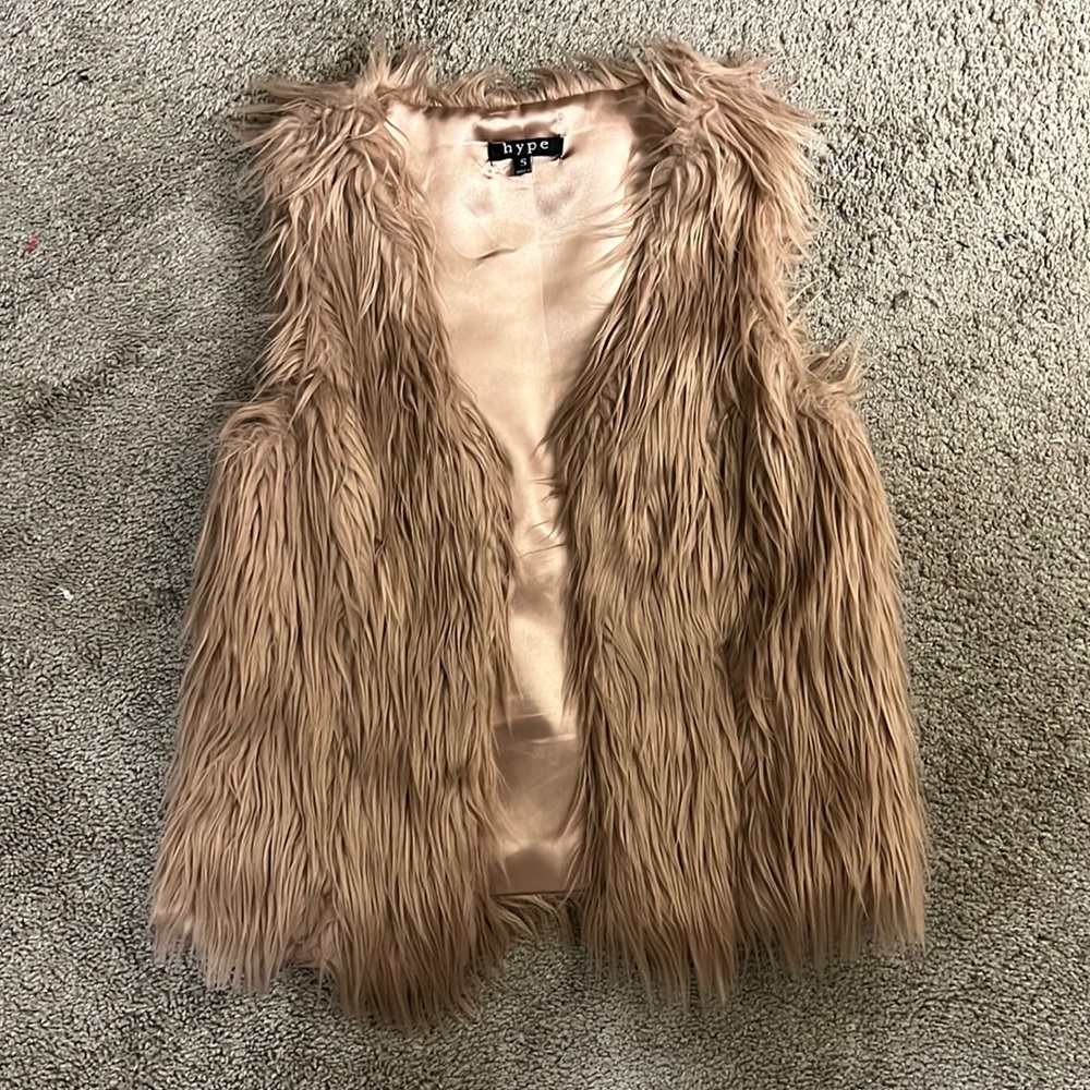 HYPE. Dusty Rose fur vest